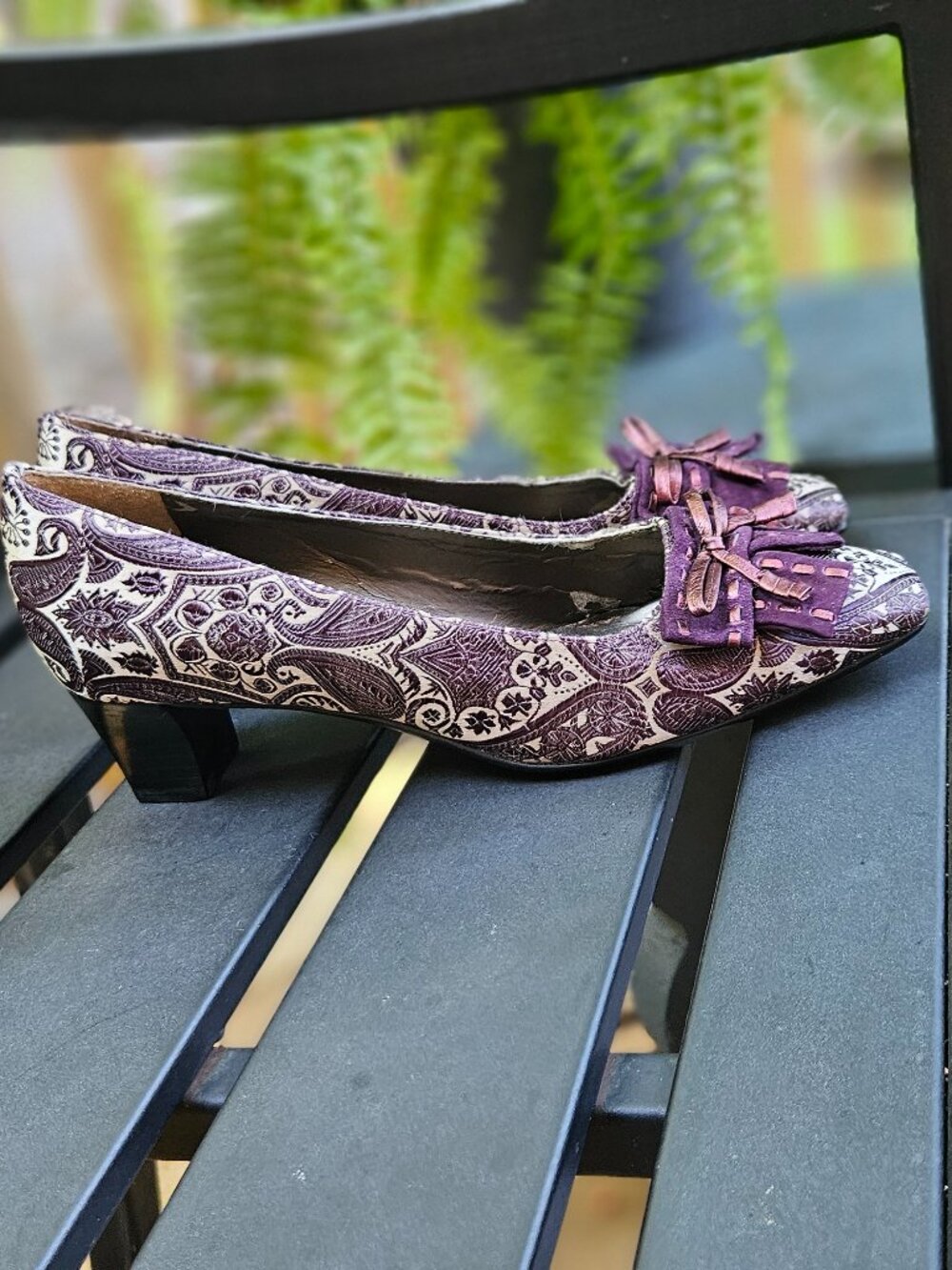 Vintage Talbots Brocade Paisley low heel - Sz 6B